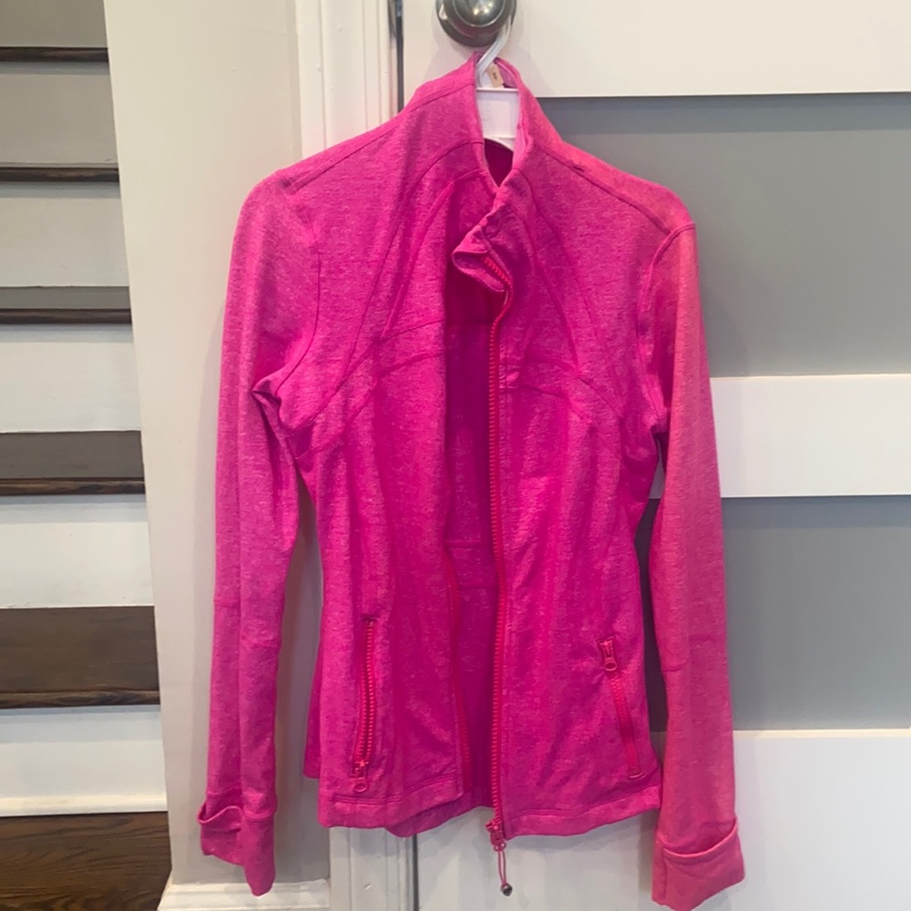 Size 6 lululemon define jacket.